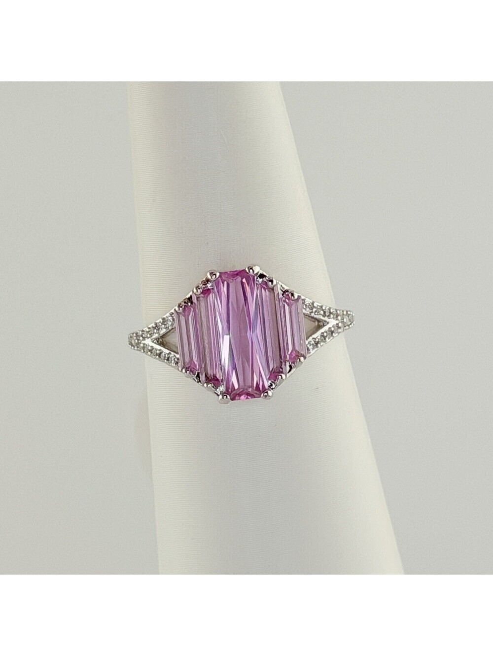 Bomb Party Sz 9 "Stepped Up In Starlight" Pink Corundum on Rhodium RG93273